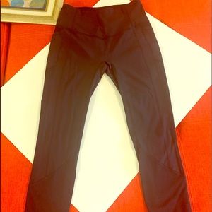 Lululemon Black Sz 8 Yoga Pants